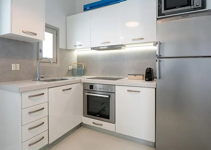 Ilios New 2bd House In Naousa (Paros)